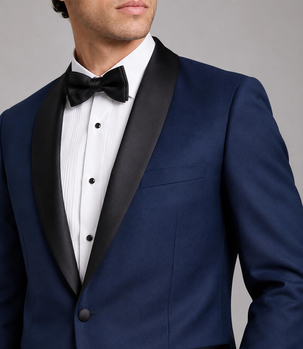 Herren Blau Black Tie Event Tuxedo Closeup - Suit Heritage