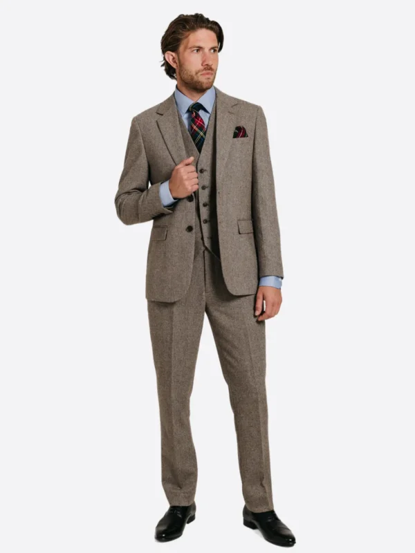 SuitsHeritage Men's Brown Herringbone Relaxed Fit 3 Piece Suit