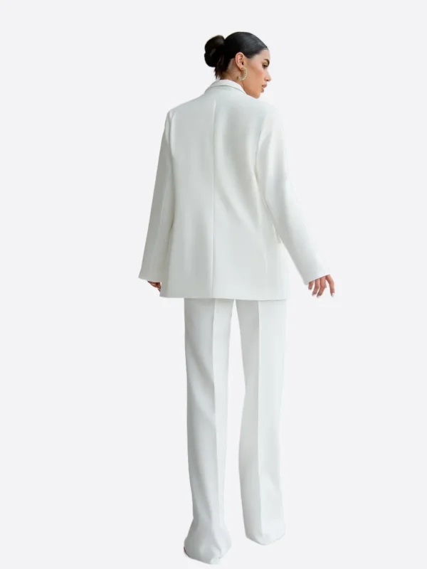 SHop The SuitsHeritage Women’s Solid White Double Breasted Oversized 3 Piece Suit