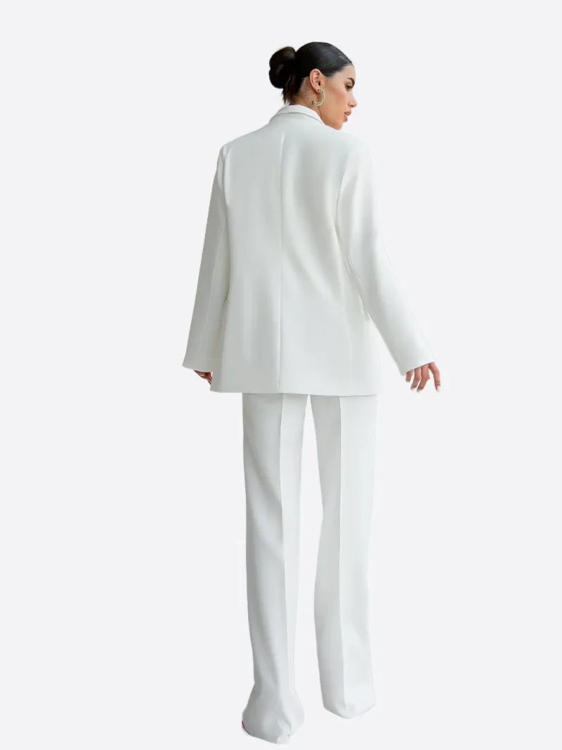 SHop The SuitsHeritage Women’s Solid White Double Breasted Oversized 3 Piece Suit
