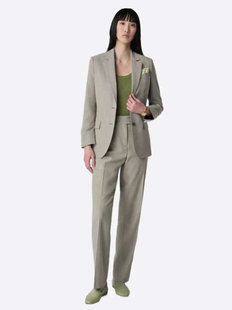 SuitsHeritage Women’s Beige Solid Big & Tall 2 Piece Suit