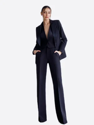SuitsHeritage Women’s Black Solid Regular Fit 3 Piece Suit