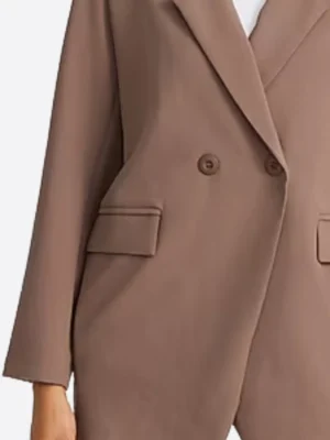 SuitsHeritage Women's Solid Brown Double Breasted Relaxed Fit Blazer Close