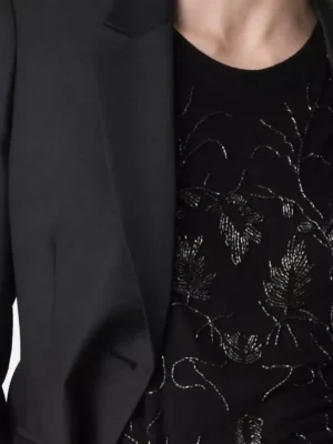 Women's Charcoal Solid Regular Fit Two Piece Suit Close