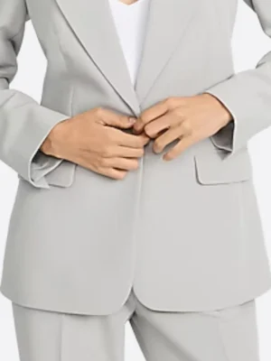 SuitsHeritage Women's Solid Light Grey Slim Fit Blazer Close