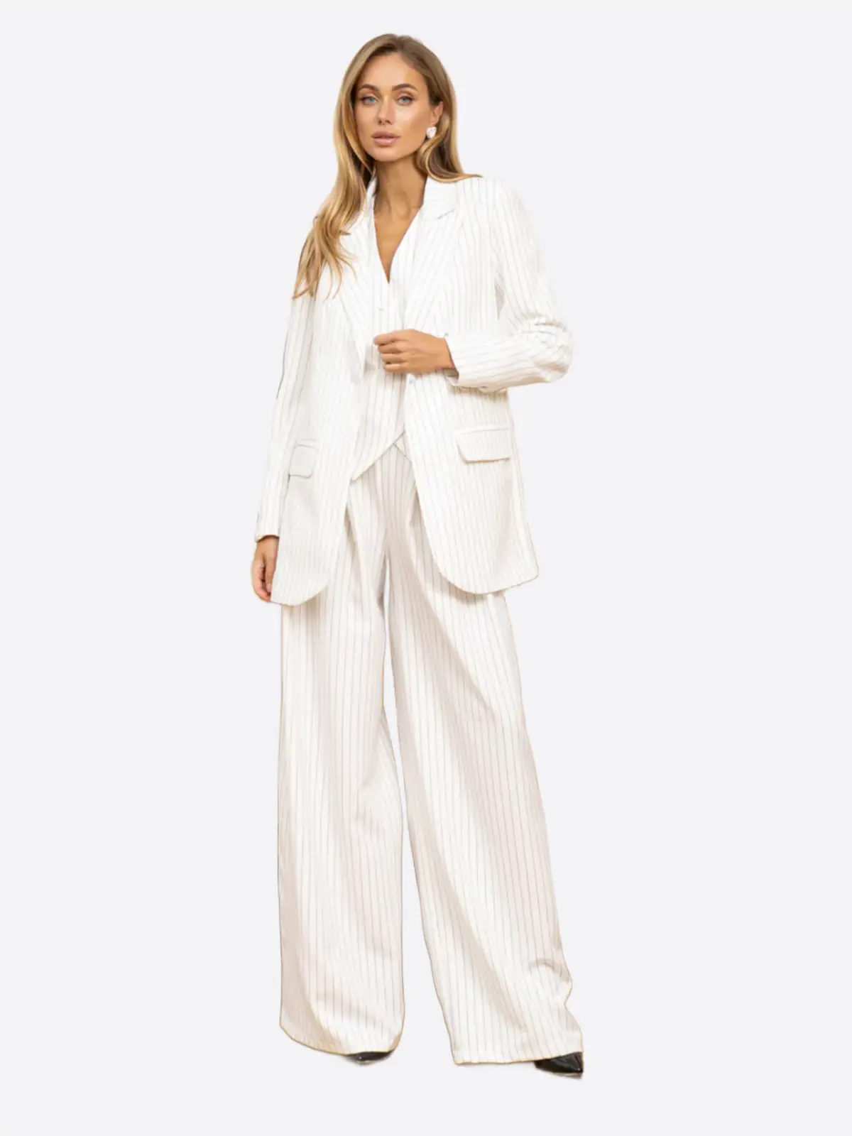 SuitsHeritage Women’s Pinstripe White Oversized 3 Piece Suit SuitsHeritage Women’s Pinstripe White Oversized 3 Piece Suit