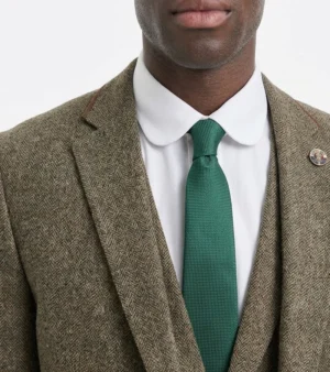 Ashcroft Tweed Herringbone Brown Suit Collar