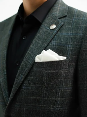 SuitsHeritage Men’s Plaid Grey Relaxed Fit Blazer Close